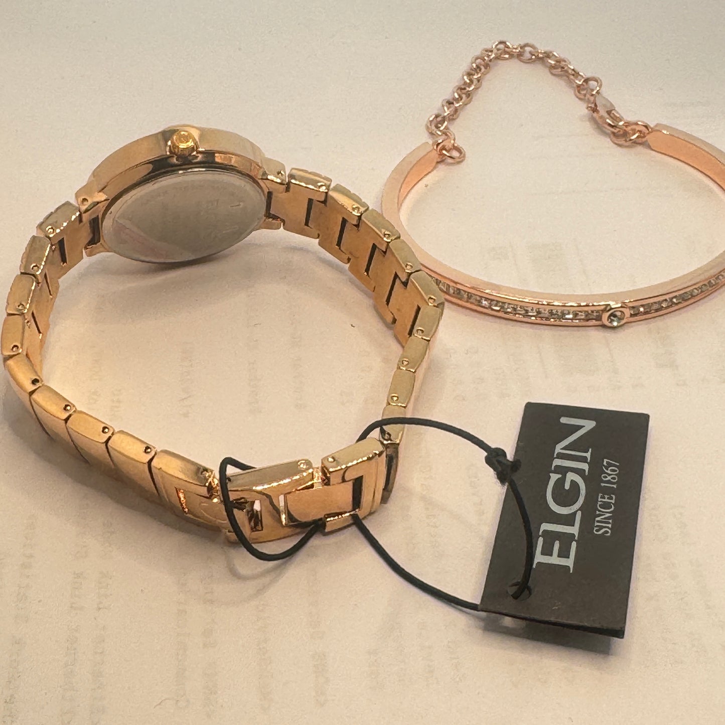 Elgin Watch Adult /Ladies or for Young Teen ,Bracelet with Set Watch too extra small size Fancy Band Goldtone Color New Battery Installed Inside Band Length is aroud 7 inches Long 20 mm Diameter Extra Small