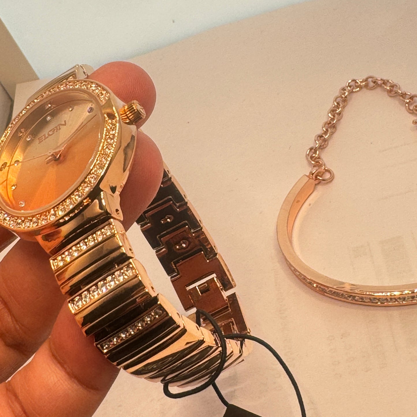 Elgin Watch Adult /Ladies or for Young Teen ,Bracelet with Set Watch too extra small size Fancy Band Goldtone Color New Battery Installed Inside Band Length is aroud 7 inches Long 20 mm Diameter Extra Small