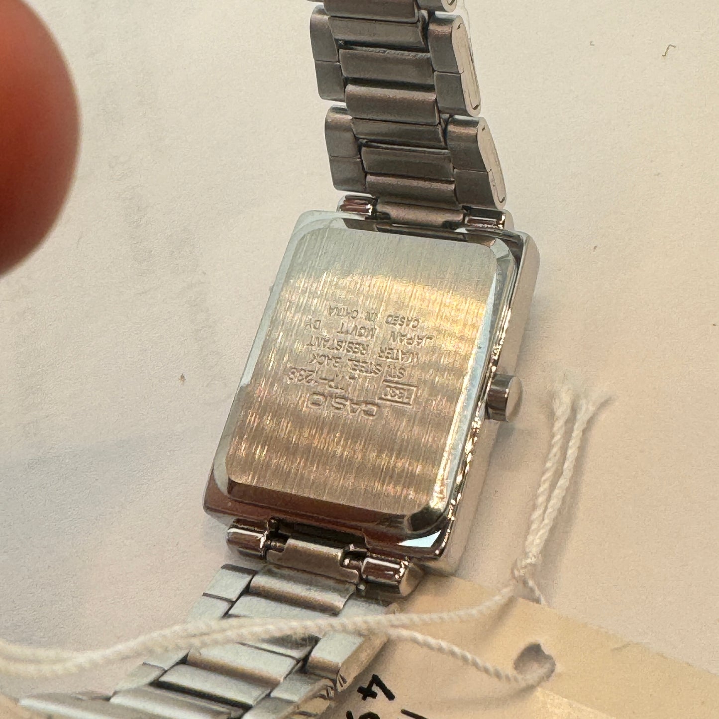 Ladies Casio Watch Adult /Ladies or for Young Teen Bracelet Watch too
extra small size
Fancy Band New Watch
Stainless Steel
New Battery Installed Inside
Band Length is aroud 7 inches Long
30 mm Diameter Extra Small