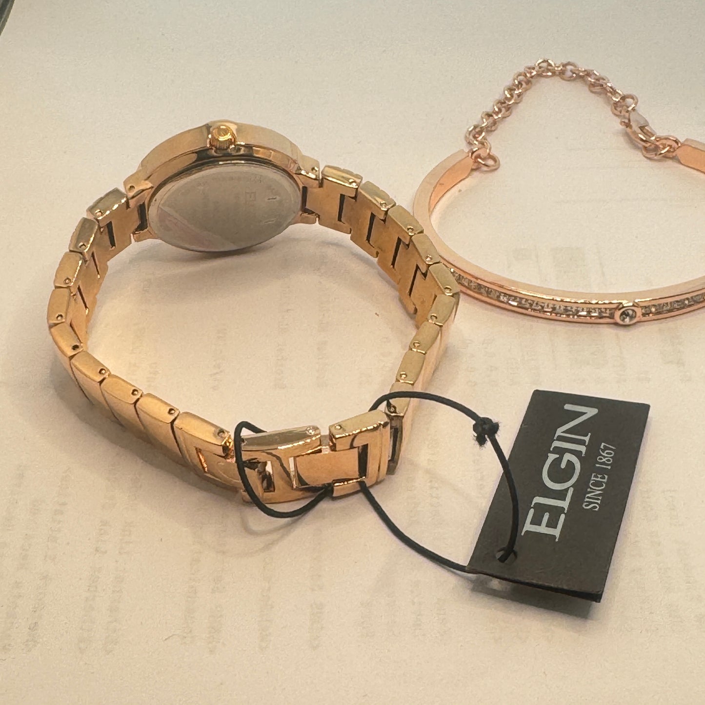 Elgin Watch Adult /Ladies or for Young Teen ,Bracelet with Set Watch too extra small size Fancy Band Goldtone Color New Battery Installed Inside Band Length is aroud 7 inches Long 20 mm Diameter Extra Small