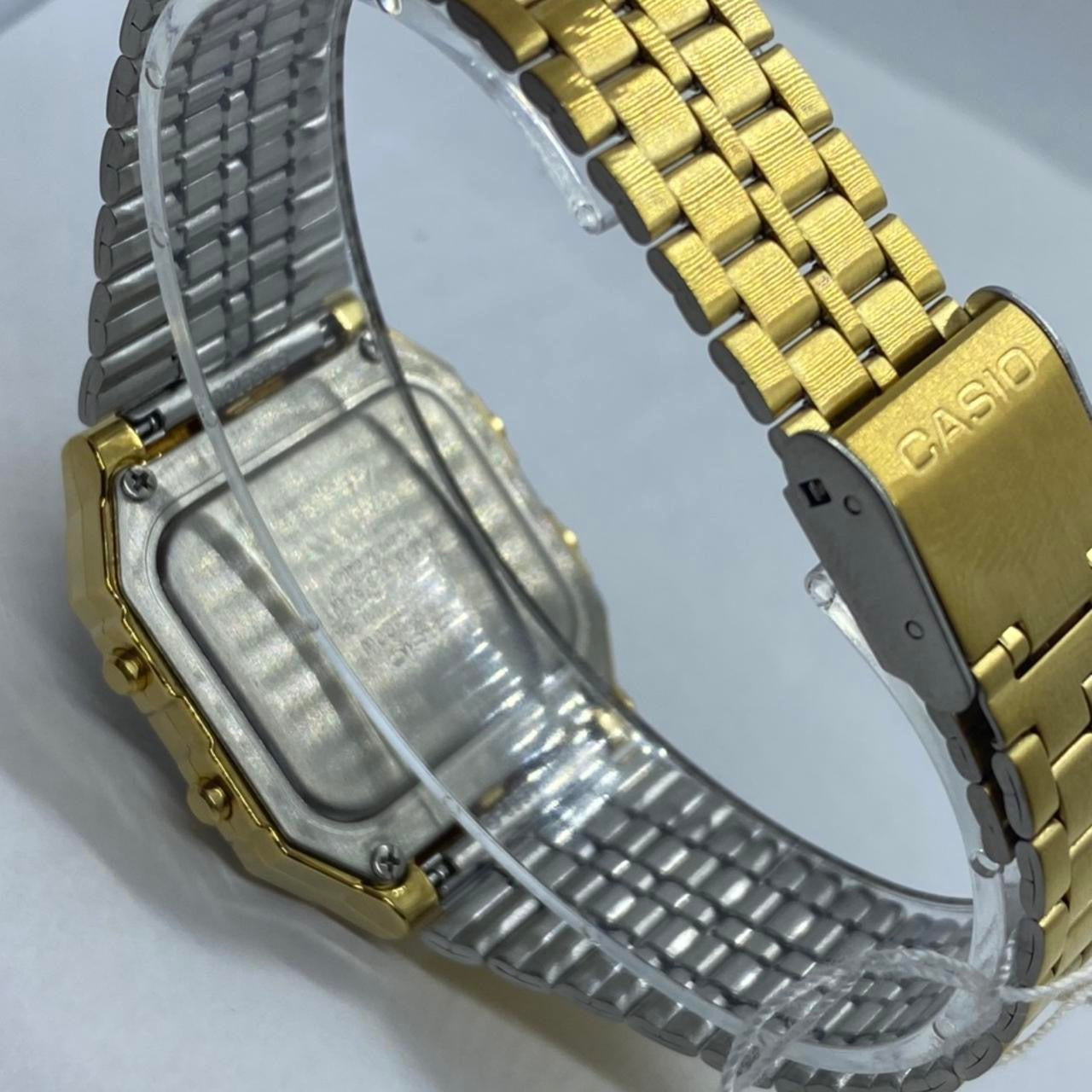 Casio Goldtone Color
Watch ,
Unisex Wrist Size ,
Adjustable Band
Band Expand up to 8 inches Long,
35 mm Diameter New Item
Stainless Steel
Digital Movement