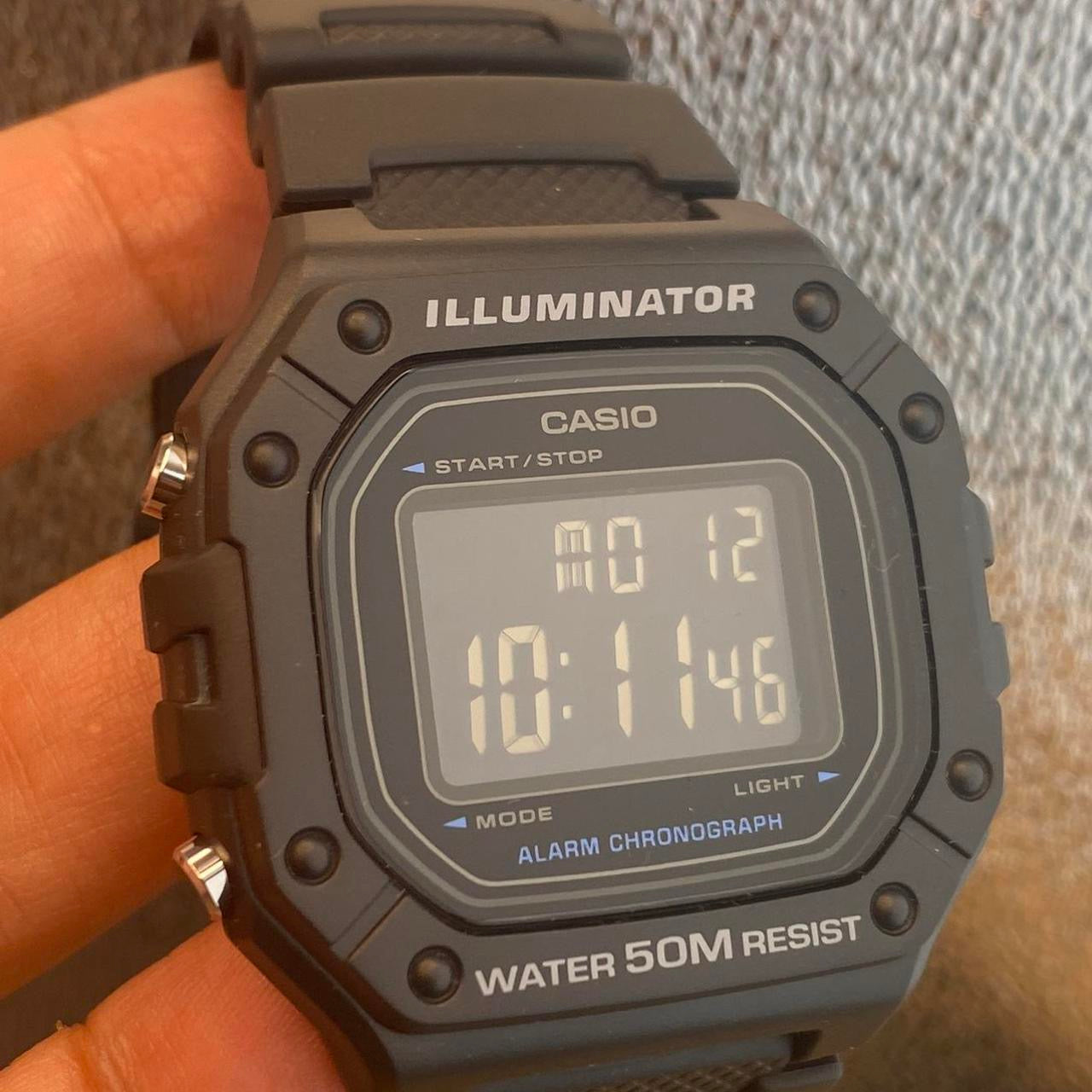 CASIO SPORTS WATCH FOR MEN OR FOR TEEN 40 MM DIAMETER CASUAL WORK OR DAILY WATCH BRAND NEW ITEM 9 INCHES ROUND LONG NEW ITEM , NEW BATTERY , LIGHT, TIMER, STOP WATCH 