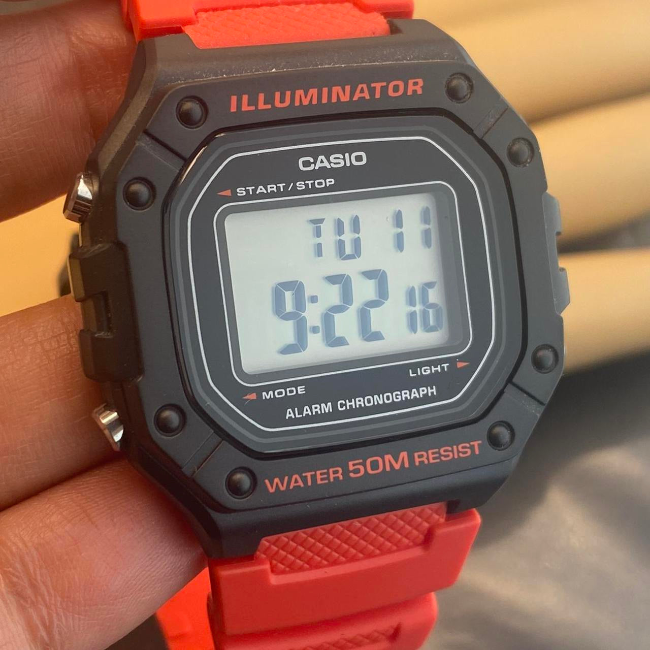 CASIO SPORTS WATCH FOR MEN OR FOR TEEN 40 MM DIAMETER CASUAL WORK OR DAILY WATCH BRAND NEW ITEM 9 INCHES ROUND LONG NEW ITEM , NEW BATTERY , LIGHT, TIMER, STOP WATCH 
