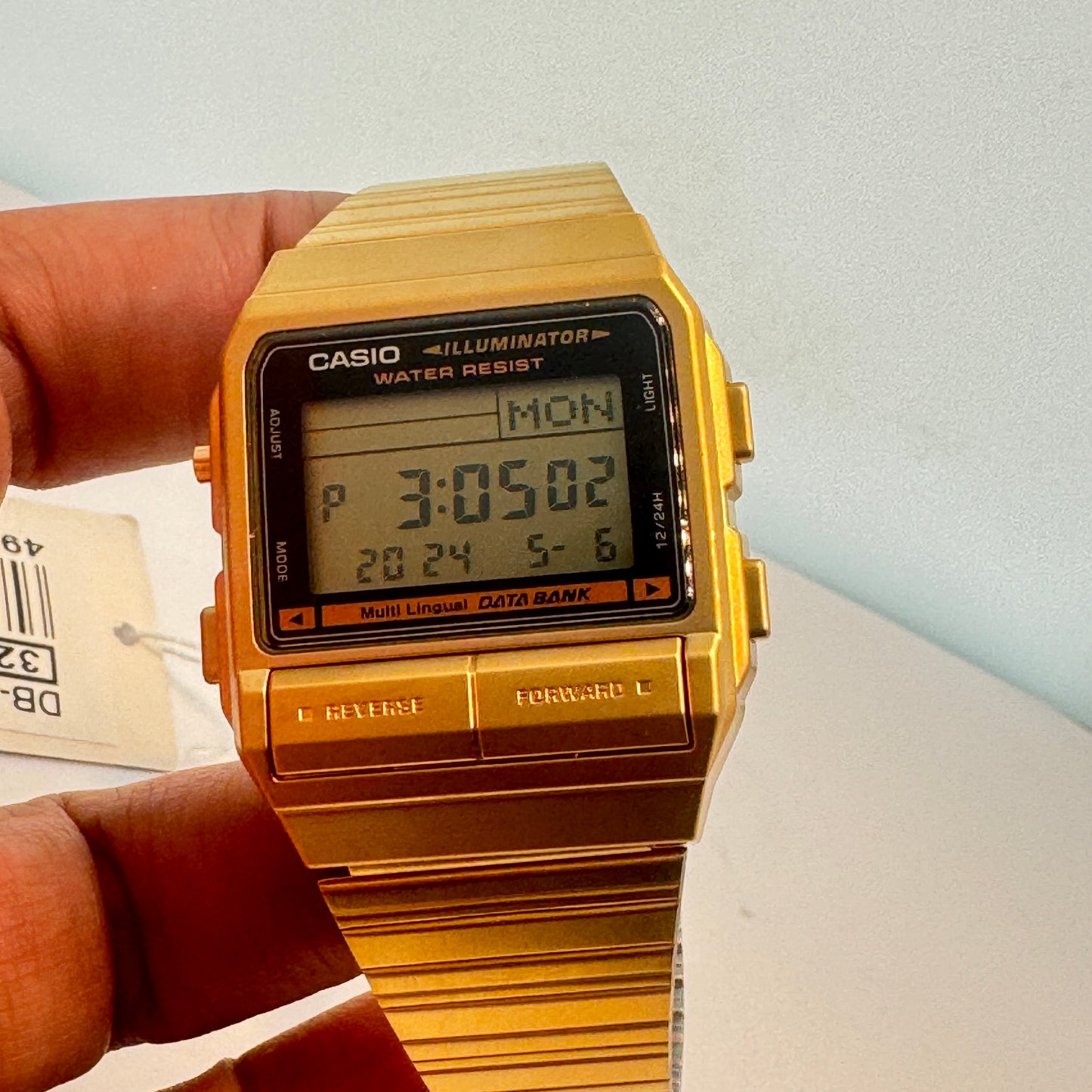Casio Watch Men , Teen or Men Size 40 mm Diameter Digital / Alarm / Timer / Light Digital This is brand new design just came Rubber Band Color Gray and Black Fits 9 inches Long Brand New Item 