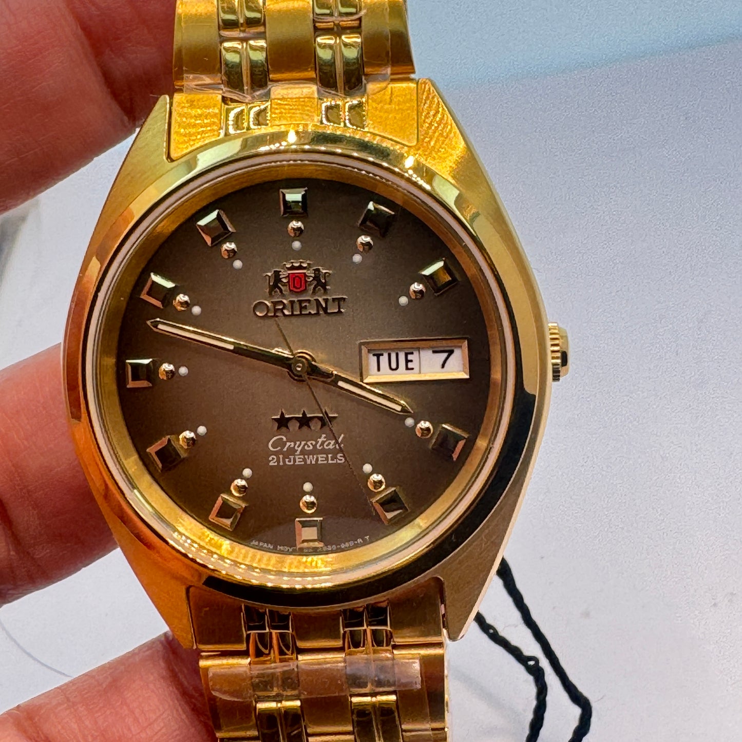 Goldtone Watch , Orient Brand , Automatic Movement , for Men , Brand New , Stainless Steel , 37 mm diameter 8 “ Wrist. round long