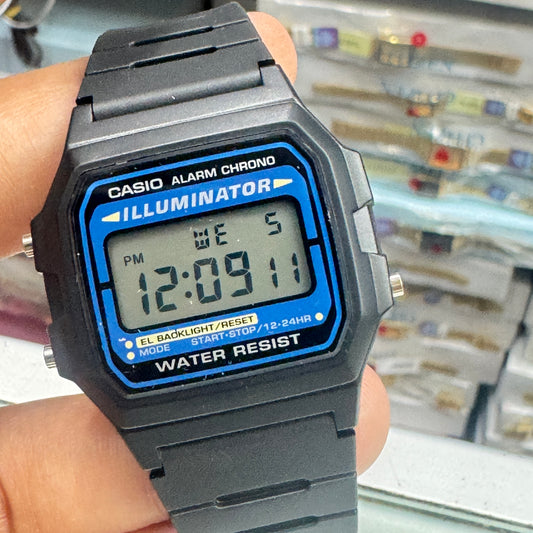 Casio Watch for Ladies : Teen or Men Unisex Size Diameter : 34mm Diameter  Digital This is brand new design just came   Brand New Item