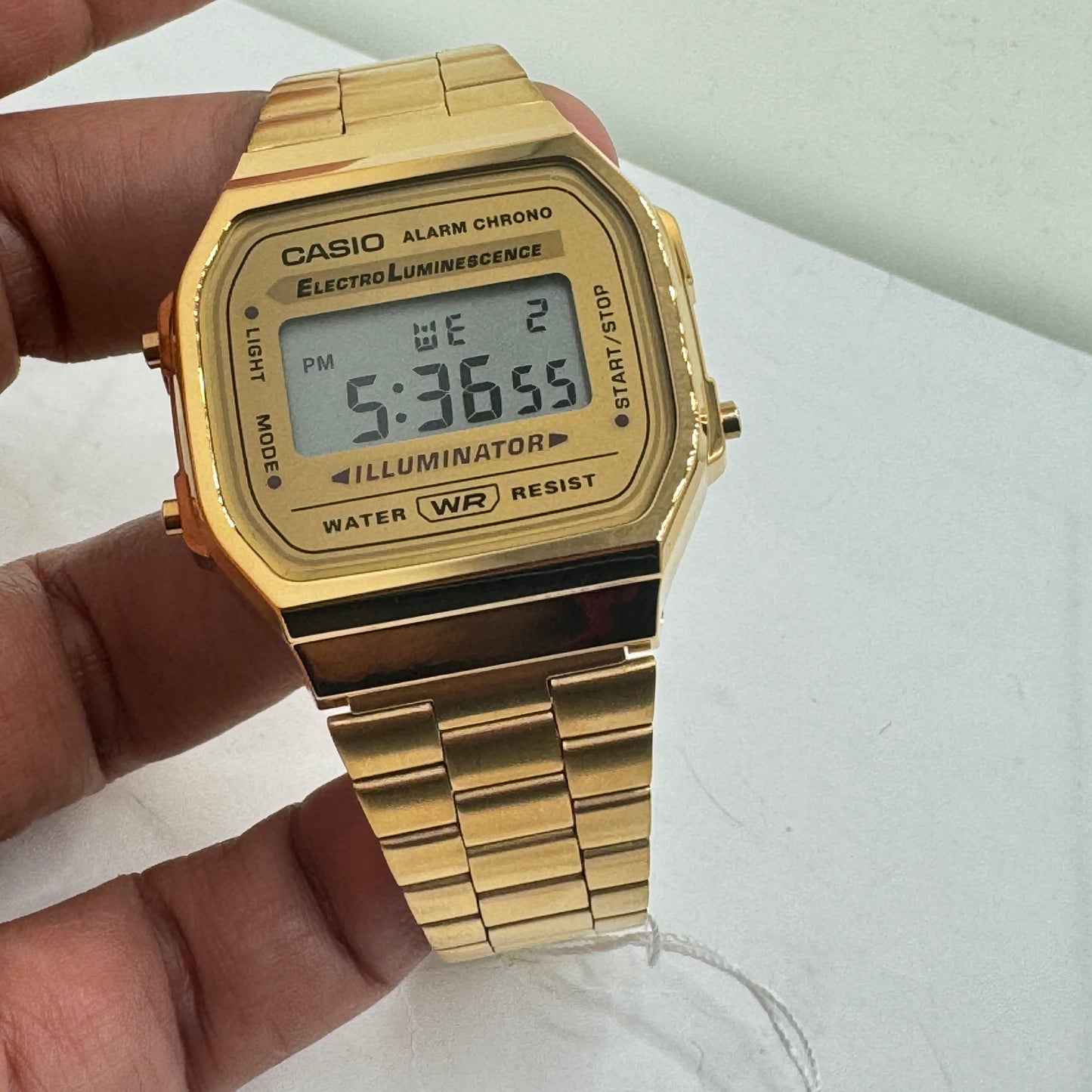 Casio Goldtone Watch , Unisex Size , Adjustable Band , Band Expand up to 8 inches Long, 35mm Diameter&nbsp;  New Item  Stainless Steel&nbsp;  Goldtone Color&nbsp;  Brand New Item&nbsp;