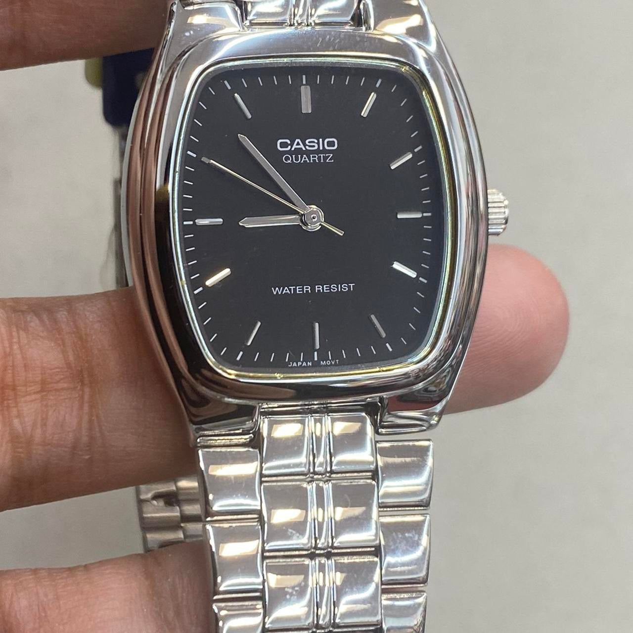 Casio&nbsp; Brand Watch for&nbsp; Ladies or for Young TEEN , Medium Size 30mm Diameter,&nbsp;  Made of Strong Stainless Steel Material&nbsp;  Fits up to 8 inches Round LONG&nbsp;  Brand New Battery Installed Inside&nbsp;  Water Resistant&nbsp;